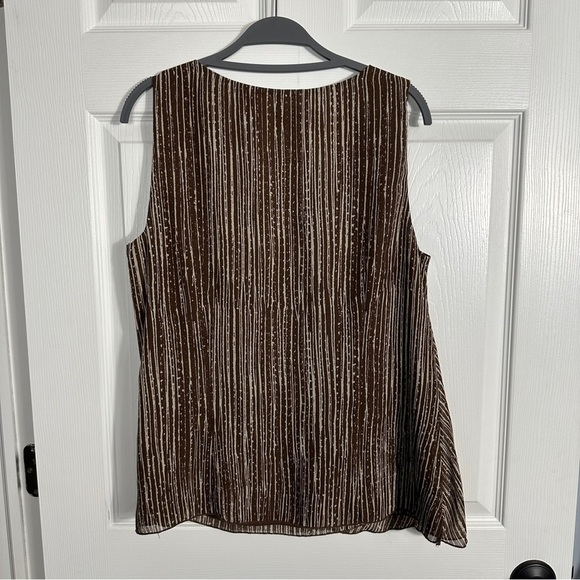 Coldwater Creek sleeveless v-neck top, size M, brown/cream, chiffon, flowy - Picture 7 of 10